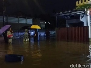 Bandar Lampung Kembali Terendam Banjir, Ketinggian Air 1,5 Meter