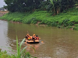 2 Bocah Diduga Tenggelam di Kali Bekasi, Sepeda-Celana Ditemukan di Bantaran