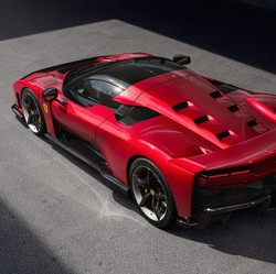 Negara Kaya Raya Ini Bangkrut, Gegara Borong Lamborghini dan Ferrari