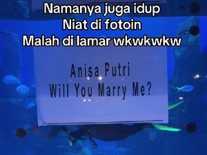 Viral Niat Foto di Depan Aquarium, Wanita Ini Tak Sangka Malah Dilamar Pacar
