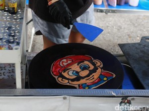 Berburu Jajanan Pancake Kartun Lucu di Masjid Kauman Jogja
