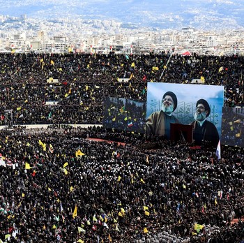 Potret Lautan Manusia Iringi Pemakaman Pemimpin Hizbullah, Nasrallah