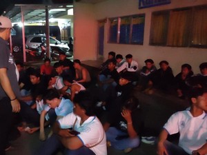 61 Pemuda Ditangkap Saat Pesta Miras di Indramayu, 7 Positif Narkoba