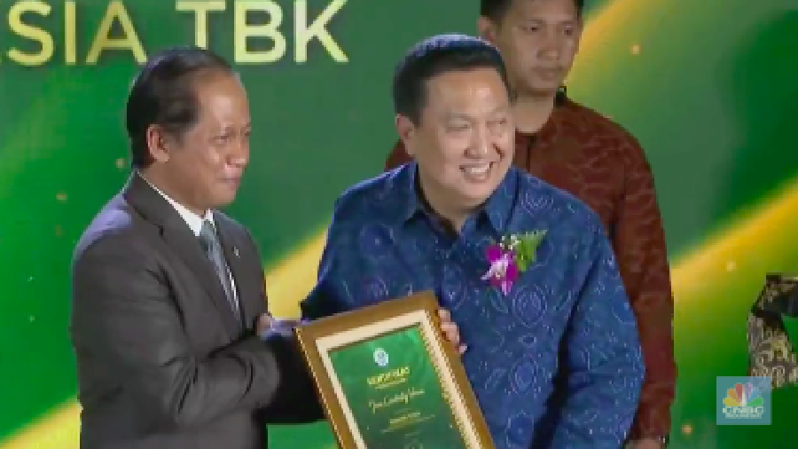 CEO PT ADARO ENERGY INDONESIA TBK/CEO PT ALAMTRI RESOURCES INDONESIA TBK, GARIBALDI THOHIR memberikan paparan dalam Anugerah Lingkungan Proper di Jakarta, Senin (24/2/2025). (CNBC Indonesia)