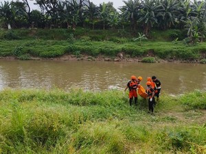 Tim SAR Susuri Kali Bekasi hingga 20 Km, 2 Bocah Hilang Ditemukan Tewas