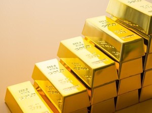 Sentimen Trump & Powell Bisa Bikin Harga Emas Dunia Terbang Minggu Depan!