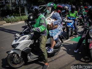 Ojol Masih Tetap Narik biar Dapur Tetap Ngebul