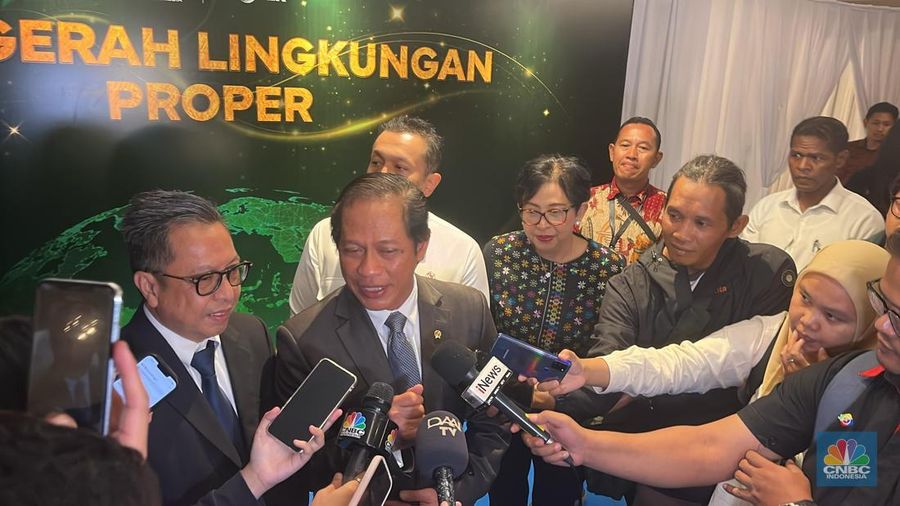 Menteri Lingkungan Hidup, Hanif Faisol Rofiq. (CNBC Indonesia/Ferry Sandi)