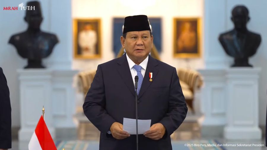 Presiden RI, Prabowo Subianto Menandatangani Keppres Pengangkatan Dewas dan Badan Pelaksana BPI Danantara. (Tangkapan Layar Youtube Sekretariat Presiden)