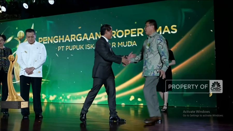 Pupuk Iskandar Muda Raih Anugerah Lingkungan PROPER Emas (CNBC Indonesia TV)