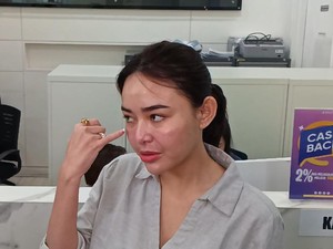 Amanda Manopo Menarik Perhatian Usai Pakai Jam di Jari