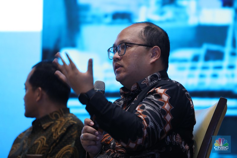 Heri Firdaus (INDEF) dalam acara Indonesia Maritime Talk 2025 di Ritz Carlton, Jakarta, Selasa (25/2/2025). Heri Firdaus (INDEF) dalam acara Indonesia Maritime Talk 2025 di Ritz Carlton, Jakarta, Selasa (25/2/2025). (CNBC Indonesia/Tri Susilo)