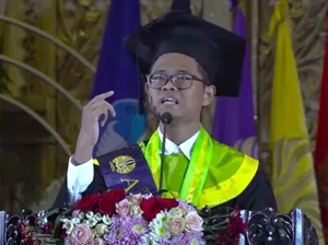 Kisah Anak Buruh Tani Jadi Lulusan Terbaik Unesa & Dihadiahi Beasiswa S2