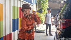 Elvy Sukaesih 9 Tahun Alami Saraf Kejepit, Lupa Sakit saat Manggung