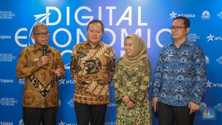 Konferensi pers usai acara Digital Economic Outlook di Jakarta, Selasa (25/2/2025). (CNBC Indonesia/Faisal Rahman)