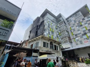 7 Fakta Kebakaran di Glodok: Hotel Kena Imbas Sampai Tamu Dievakuasi