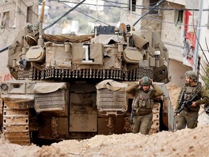 Tank Israel Merapat Bikin Waswas Warga Tepi Barat