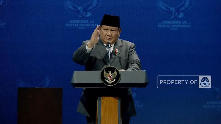 Presiden Prabowo Subianto menghadiri penutupan Kongres VI Partai Demokrat di Hotel Ritz Carlton, Jakarta, Selasa (25/2) malam.