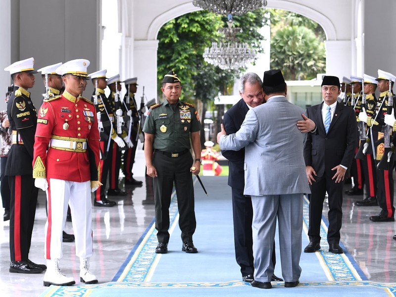 Presiden Prabowo Subianto, menerima kunjungan kehormatan Sekretaris Dewan Keamanan Federasi Rusia, Sergei K. Shoigu, di Istana Merdeka, Jakarta, pada Selasa, (25/2/2025). Presiden Prabowo Subianto, menerima kunjungan kehormatan Sekretaris Dewan Keamanan Federasi Rusia, Sergei K. Shoigu, di Istana Merdeka, Jakarta, pada Selasa, (25/2/2025). (Dok. Biro Pers Sekretariat Presiden)