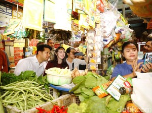 Wagub Emil Cek Pasar Soponyono, Temukan Harga Bapok Naik Jelang Ramadan