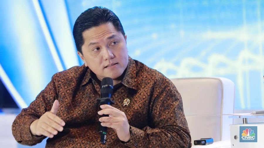 Menteri BUMN RI, Erick Thohir menyampaikan pemaparan dalam acara ²©²ÊÍøÕ¾ Economic Outlook 2025 di Hotel Westin, Jakarta, Rabu (26/2/2025). (²©²ÊÍøÕ¾/Muhammad Sabki)