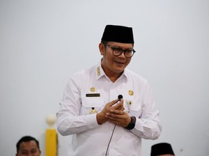 Pemkot Tangerang Bagikan 5.472 Sembako, Wawalkot: Hasil Gotong Royong ASN