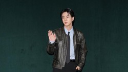 Kelanjutan Insiden Fans Nekat Cium Jin BTS