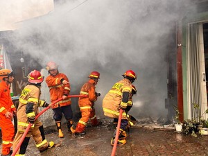 Damkar Catat Ada 160 Kebakaran di Depok dari Januari-September 2025