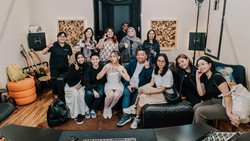 Surprise! Sisca Saras Dikasih Kejutan Ultah dari Fans