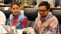 Momen Menhut Raker dengan Komisi IV DPR