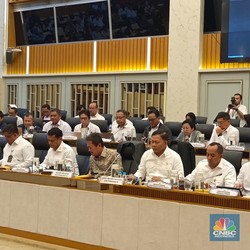 Menteri Trenggono Datangi Langsung DPR, Cerita Begini Soal Pagar Laut