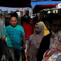 Warga RI Makan Tabungan Saat Ramadan, THR PNS & Ojol Jadi Harapan