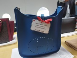 Tas Hermes-Paris Milik Eko Darmanto Dilelang KPK, Harganya Rp 23,9 Juta Tas Hermes-Paris Milik Eko Darmanto Dilelang KPK, Harganya Rp 23,9 Juta