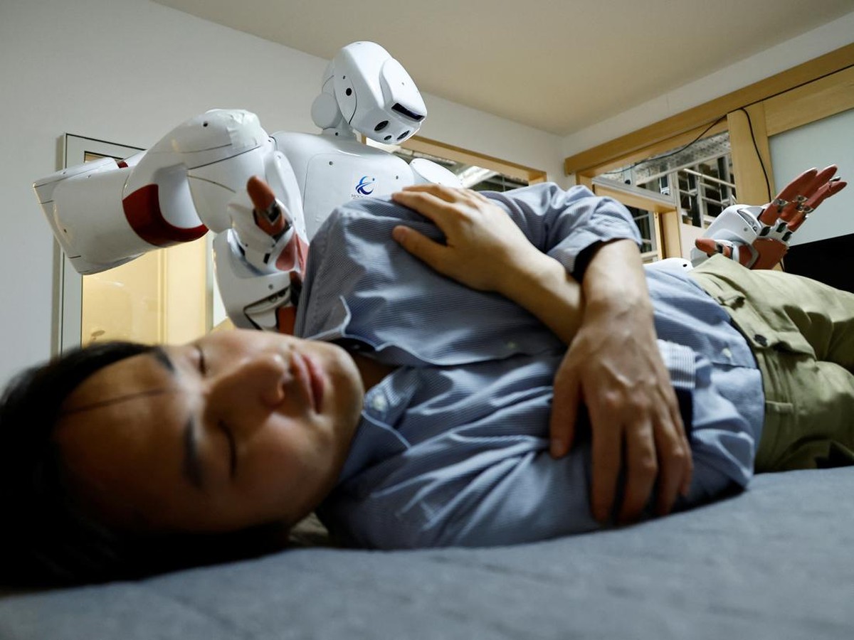 Robot Humanoid China Siap Bantu Rumah Tangga dengan AI Canggih Tahun 2026