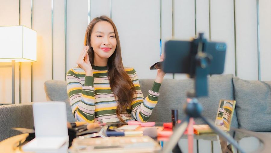 Ilustrasi konten kreator. (Dok. Freepik)