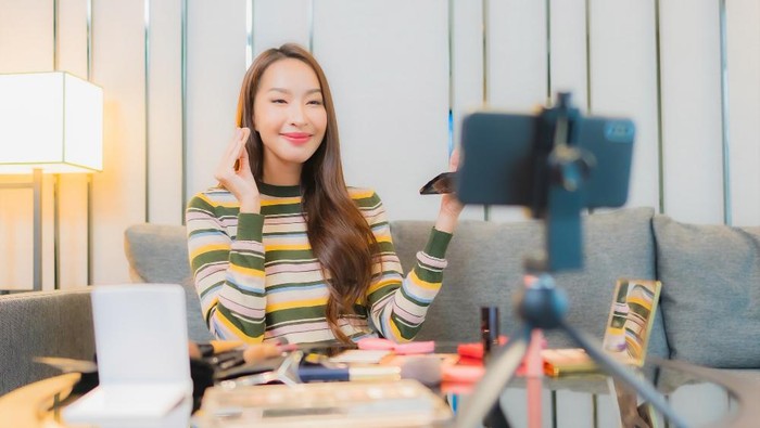 Zakat Profesi Kreator Digital & Tantangan Kebijakan Ekonomi Digital RI