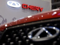 Logo Chery. (REUTERS/Anton Vaganov/File Photo)