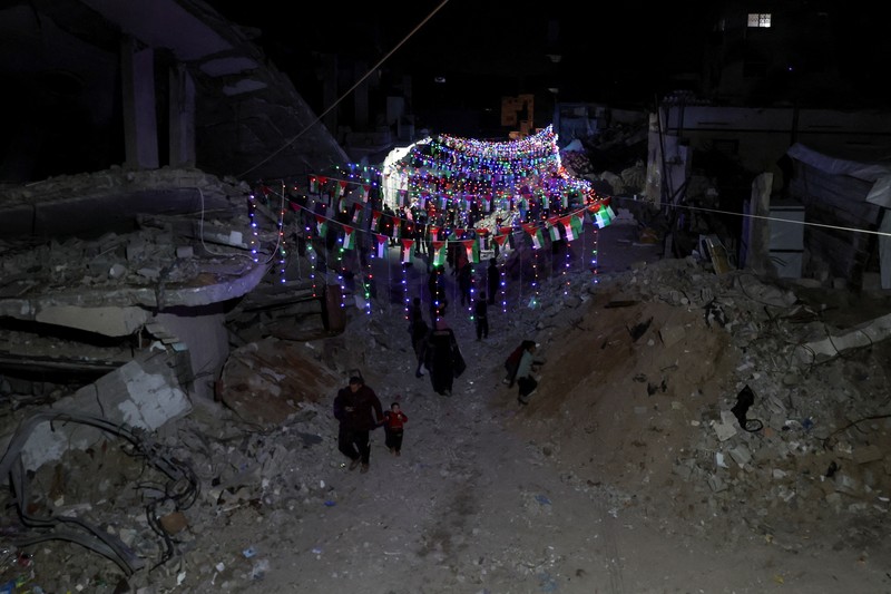 Menyambut bulan suci ramada di Gaza, Kamis (27/2/2025). (REUTERS/Ramadan Abed)