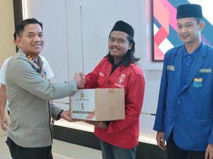 Jelang Ramadan, Polisi Nganjuk Ajak Mahasiswa Salurkan Bansos