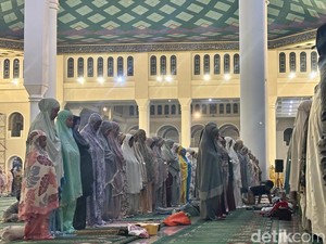 Surah pendek Yang Sering Dibaca Saat Salat Tarawih
