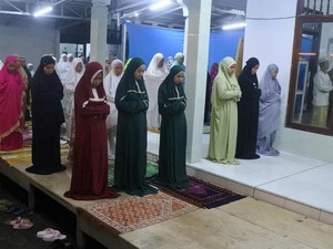 Niat-Tata Cara Sholat Tarawih Lengkap Bacaan Doa Setelahnya
