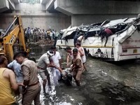 Kecelakaan Maut Tabrakan Bus dan Truk di Jalan Tol, 4 Orang Tewas