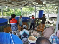 Kilang Pertamina Kenalkan Teknologi Bioflok ke Nelayan