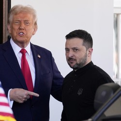 Mati-matian Akhiri Perang Eropa, Trump Siap Caplok Harta Karun Ukraina