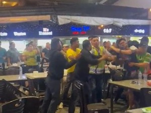 Viral Pengunjung Foodcourt di Batam Baku Hantam pada Malam Awal Ramadan