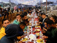 Warga Gaza Palestina Jalani Ramadan di Tengah Reruntuhan Bangunan