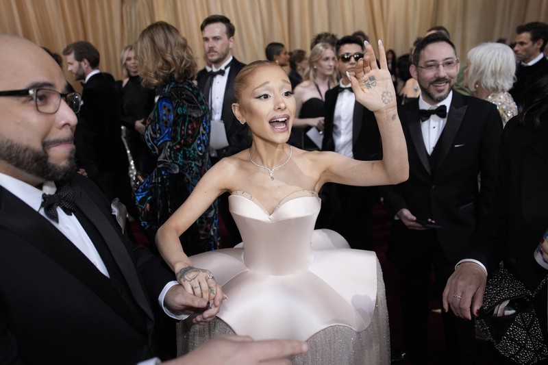 Ariana Grande tiba di Oscar pada hari Minggu, 2 Maret 2025, di Dolby Theatre di Los Angeles. Ariana Grande tiba di Oscar pada hari Minggu, 2 Maret 2025, di Dolby Theatre di Los Angeles. (Photo by Richard Shotwell/Invision/AP)