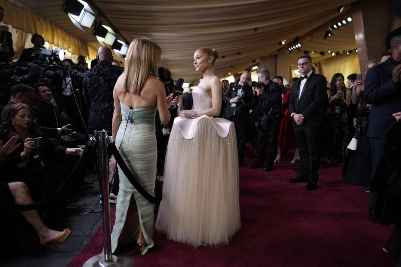 Ariana Grande tiba di Oscar pada hari Minggu, 2 Maret 2025, di Dolby Theatre di Los Angeles. Ariana Grande tiba di Oscar pada hari Minggu, 2 Maret 2025, di Dolby Theatre di Los Angeles. (Photo by Richard Shotwell/Invision/AP)