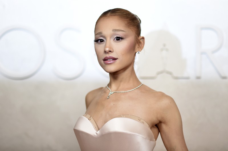 Ariana Grande tiba di Oscar pada hari Minggu, 2 Maret 2025, di Dolby Theatre di Los Angeles. Ariana Grande tiba di Oscar pada hari Minggu, 2 Maret 2025, di Dolby Theatre di Los Angeles. (Photo by Richard Shotwell/Invision/AP)