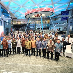 Intip Kisi-kisi Laba Emiten Orang Terkaya Nomor Satu di Indonesia